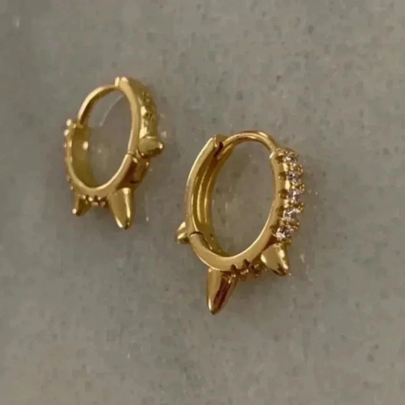 Gold Crystal Pave Spike Hoop Huggie Earrings Brand New - Picture 3 of 5